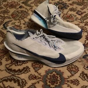 Nike Vaporfly 4